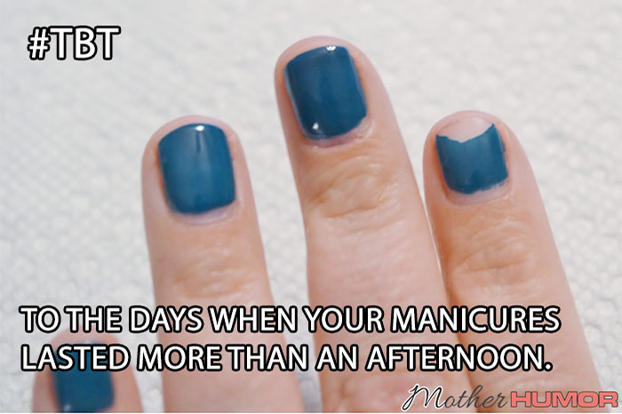 picture of chipped gel manicure